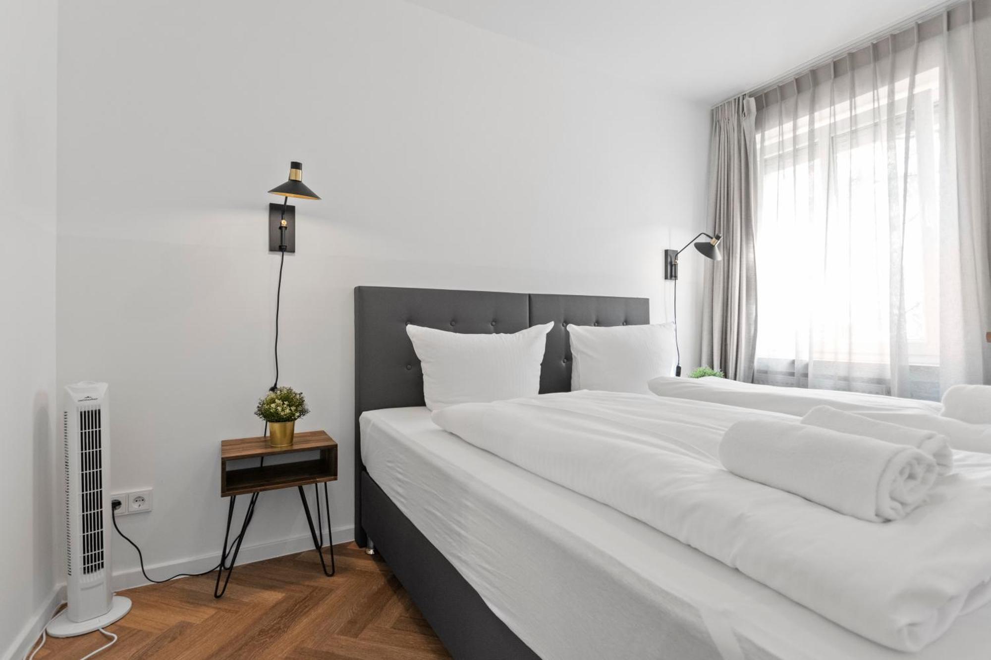 Flatista Homes - Station - 4 Br Appartement